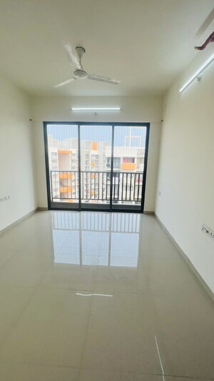 Room in 2 BHK Apartment at Shapoorji Pallonji Joyville, Virar West – for Sale