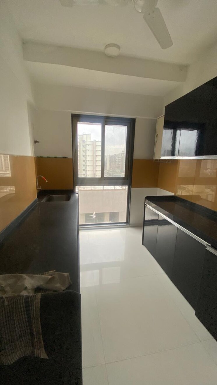 Kitchen, rodium-xpoint 3 Bedroom 900 Sq.Ft. Apartment In Kandivali West Mumbai 9220222