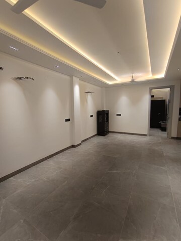 2 BHK Apartment For Rent in Madhur Apartment, Paschim Vihar