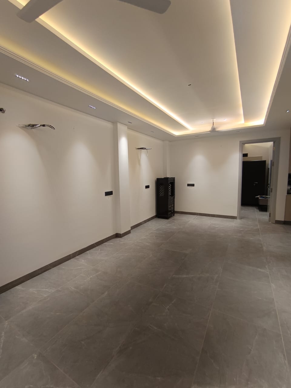 2 BHK + Pooja Room Apartment For Rent in Madhur Apartment