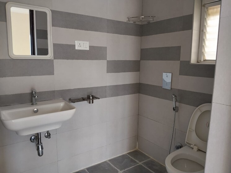 Bathroom, vajras-jasmine-county 3 Bedroom 2045 Sq.Ft. Apartment In Puppalaguda Hyderabad 9220223