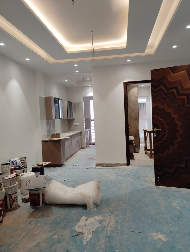 Cover Image, navbharat-apartments 3 Bedroom 1250 Sq.Ft. Apartment In Paschim Vihar Delhi 9220224