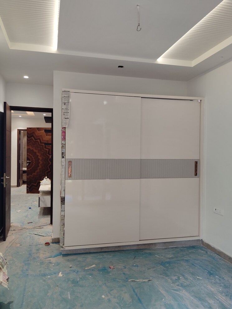 Room, navbharat-apartments 3 Bedroom 1250 Sq.Ft. Apartment In Paschim Vihar Delhi 9220224