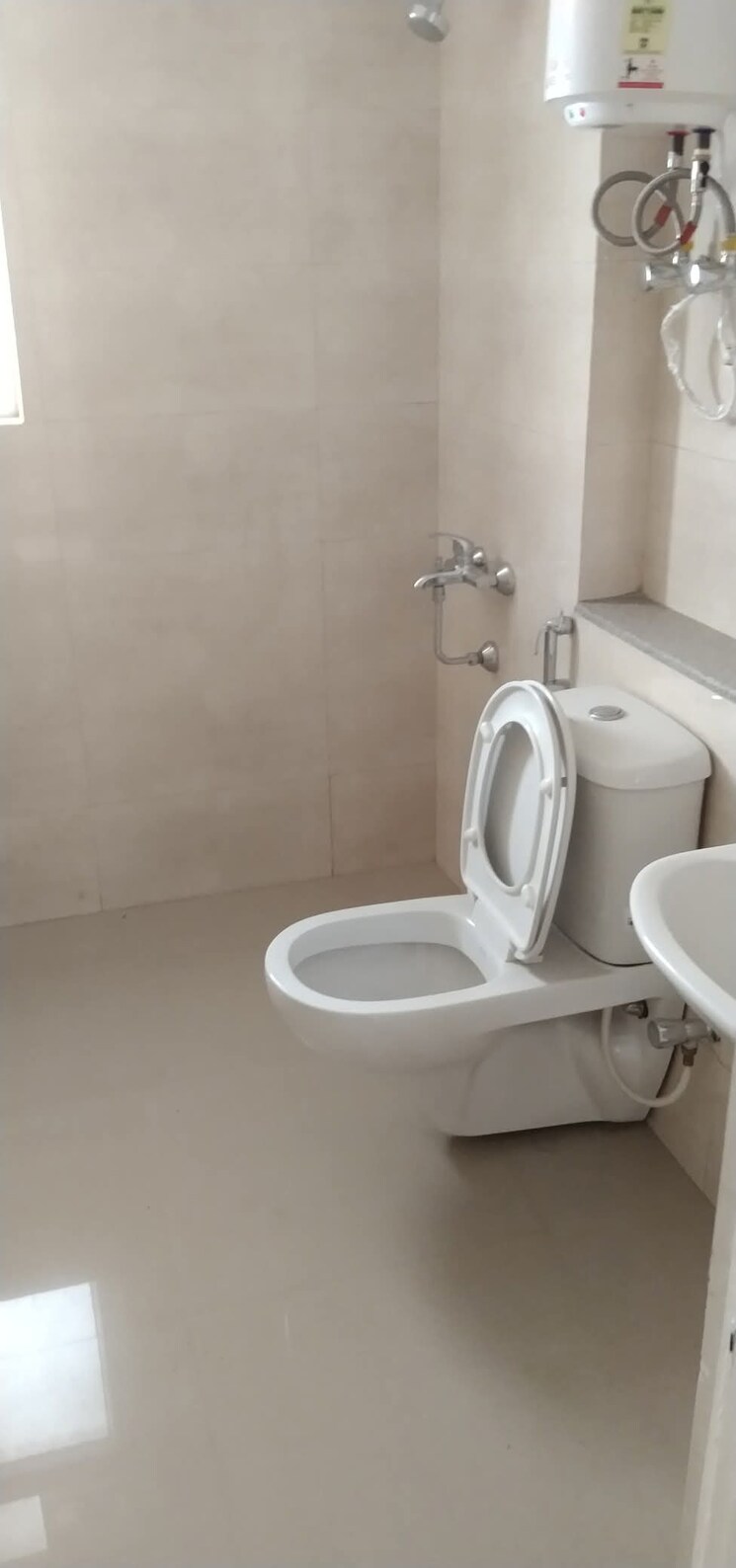 Master Bedroom, emaar-imperial-gardens 3 Bedroom 2025 Sq.Ft. Apartment In Sector 102 Gurgaon 9220234