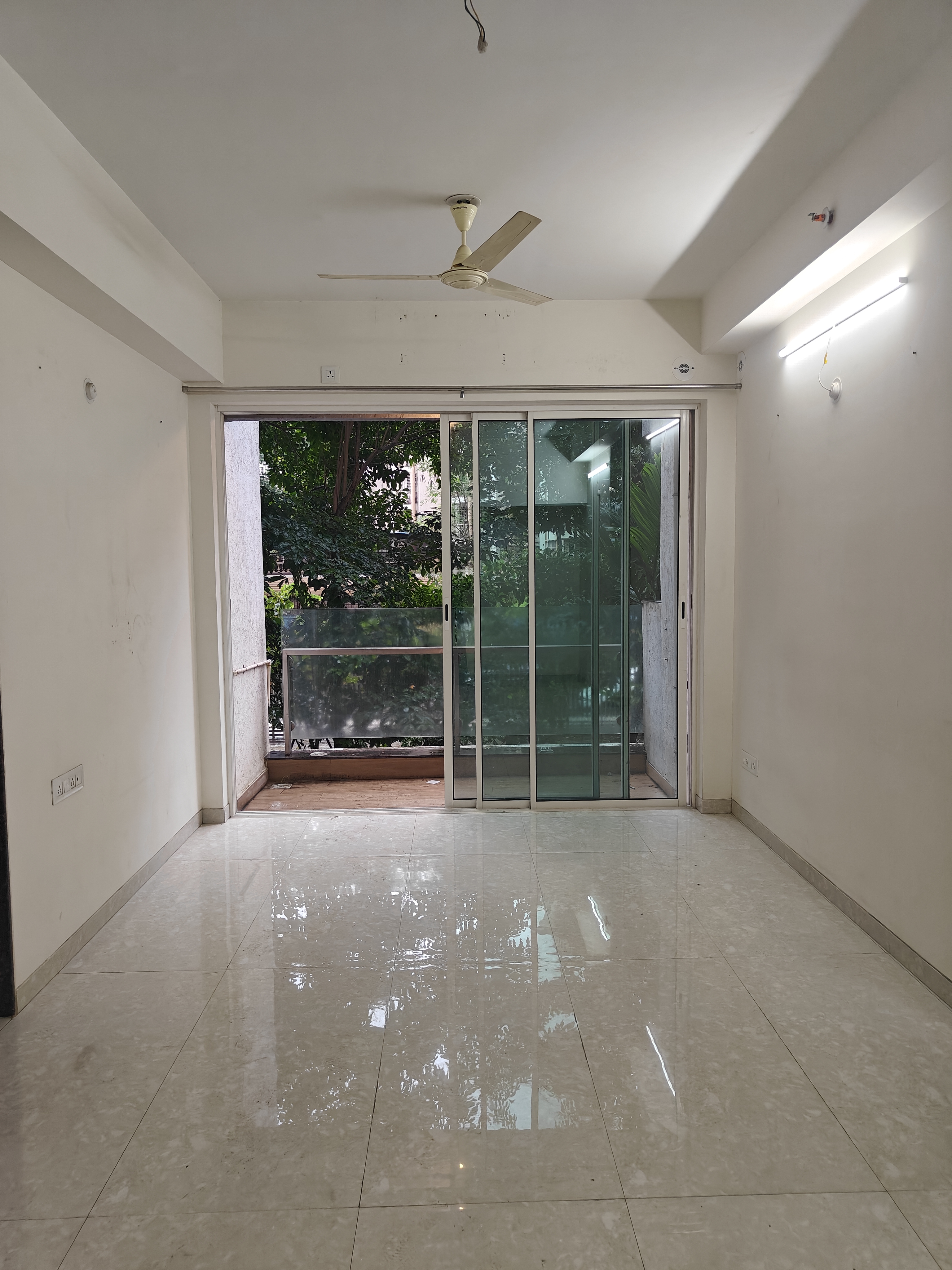 2 BHK Apartment For Rent in L & T Seawoods Residences Phase 1 Part A