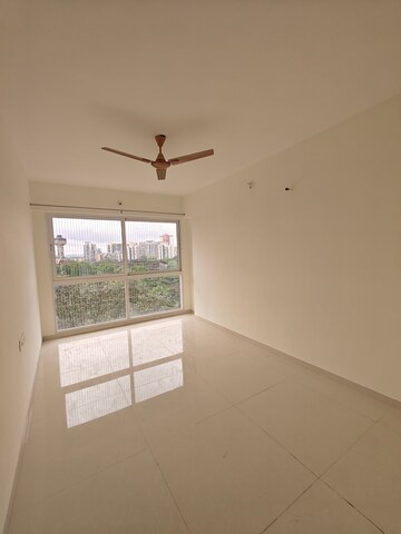 Room in 3.5 BHK Apartment at Moreshwar 19 East, Nerul – for Rent