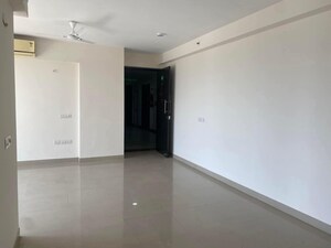 Room in 5 BHK Apartment at Emaar Palm Gardens, Sector 83 – for Sale