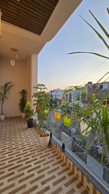 Balcony in 4 BHK Villa at Mansarovar – for Sale