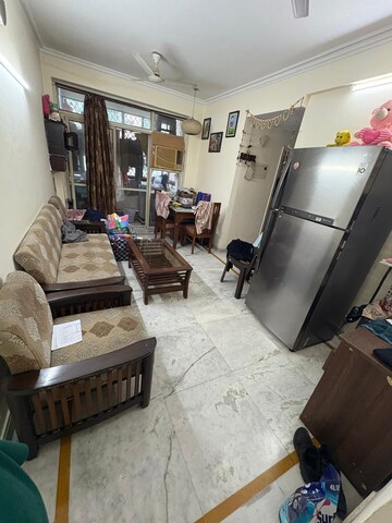 Living Room in 2 BHK Apartment at Ansal Valley View Estate, Gwal Pahari – for Rent