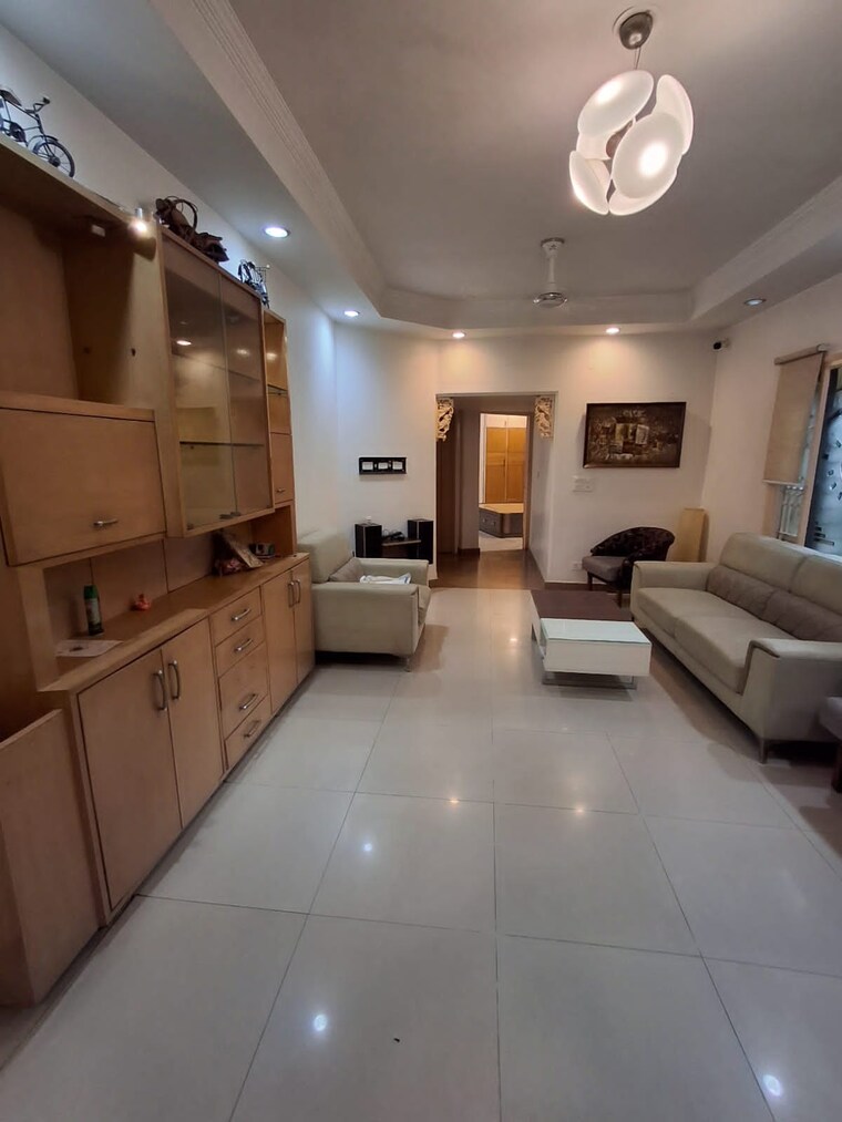 Living Room, hauz khas enclave 3.5 Bedroom 400 Sq.Yd. Builder Floor In Hauz Khas Enclave Delhi 9220343