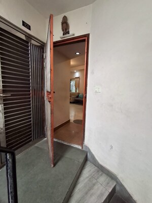 Bathroom in 3.5 BHK Builder Floor at Hauz Khas Enclave – for Rent