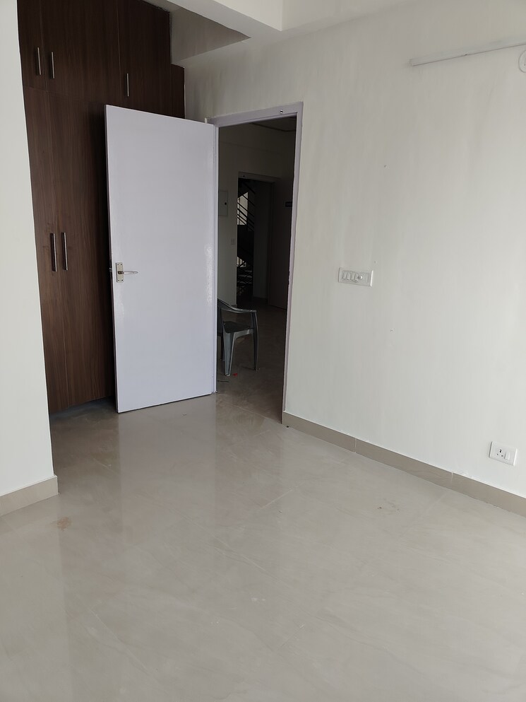 Room, suncity-avenue-76 2 Bedroom 635 Sq.Ft. Apartment In Sector 76 Gurgaon 9220351