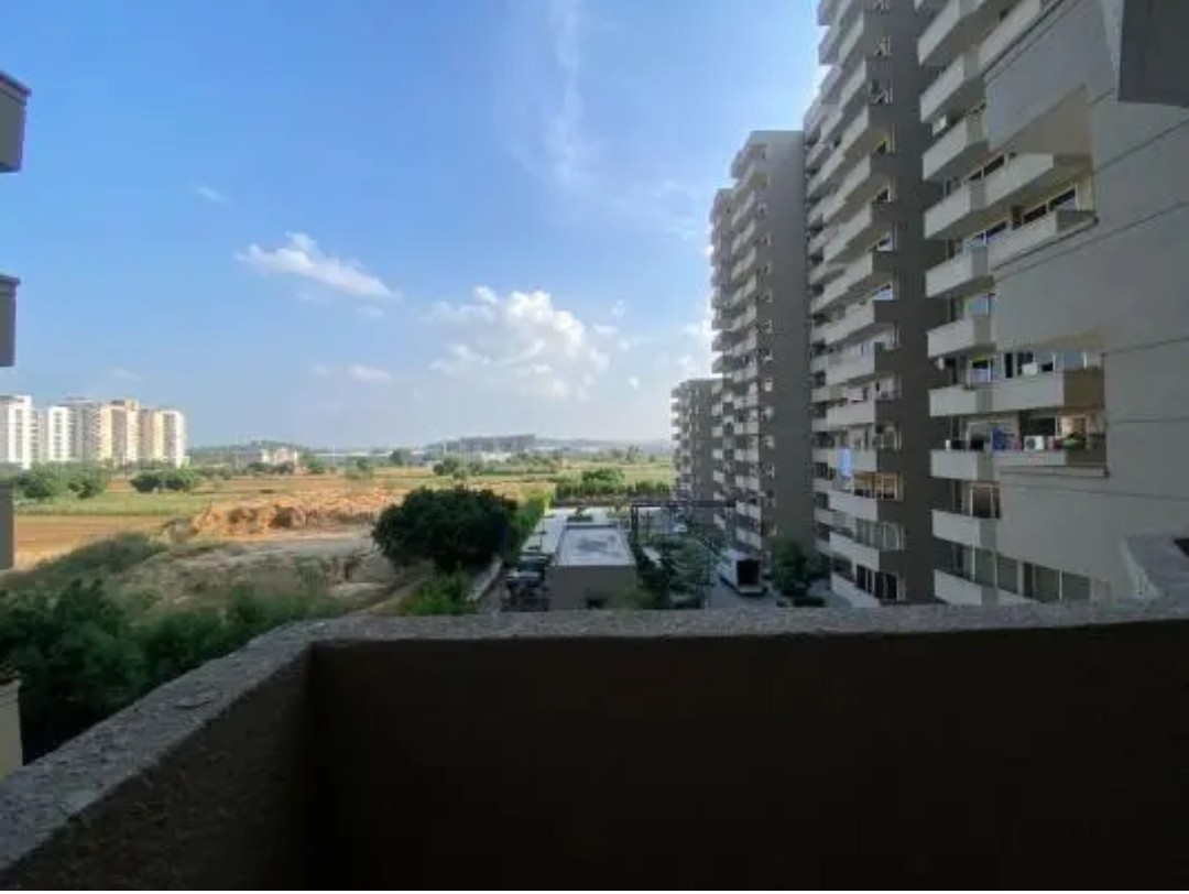 2 BHK Apartment For Sale in Pyramid Pride