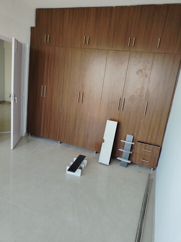 Furnished Amenities in 2 BHK Apartment at Suncity Avenue 76, Sector 76 – for Rent