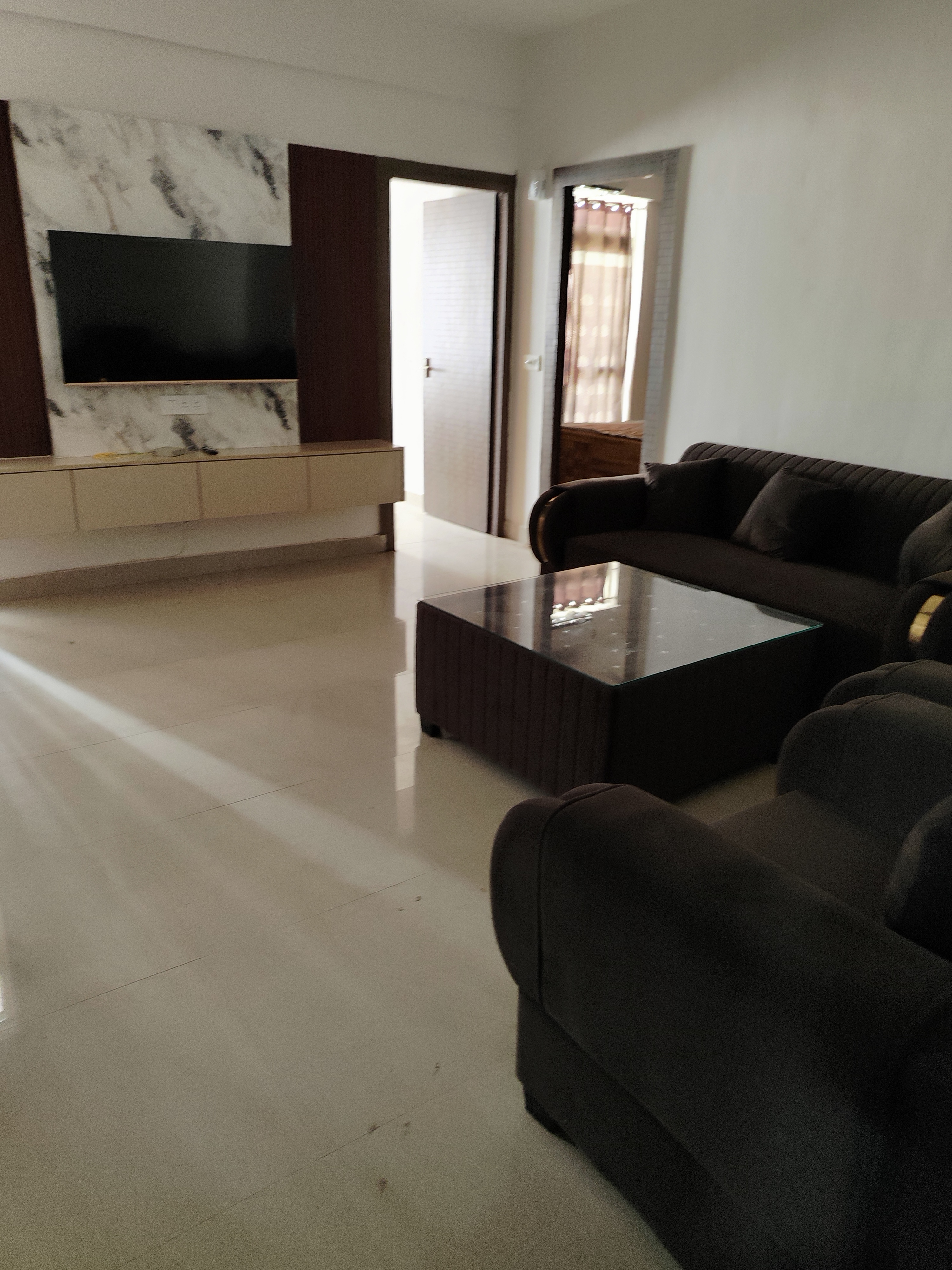 2 BHK Apartment For Rent in Suncity Avenue 76