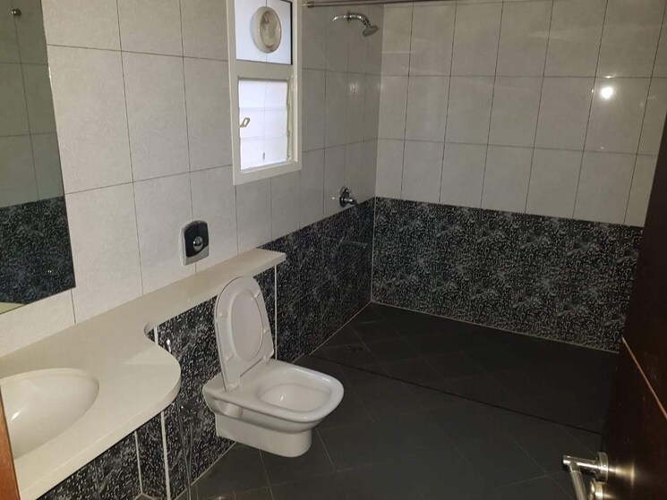 Bathroom, sanne amanikere 4 Bedroom 5002 Sq.Ft. Villa In Sanne Amanikere Bangalore 9220354
