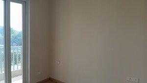 Room in 3 BHK Apartment at Emaar The Palm Drive-The Premier Terraces, Sector 66 – for Sale