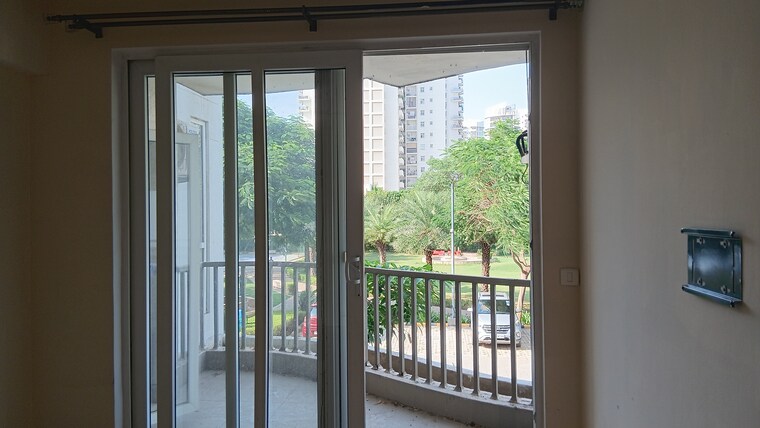 Balcony, emaar-the-palm-drive-the-premier-terraces 3 Bedroom 2125 Sq.Ft. Apartment In Sector 66 Gurgaon 9220373