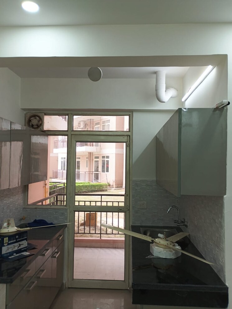 Kitchen, suncity-avenue-76 2 Bedroom 635 Sq.Ft. Apartment In Sector 76 Gurgaon 9220372