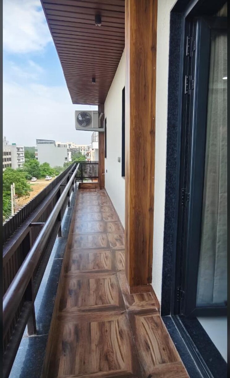 Balcony, vipul-world-floors 3 Bedroom 1600 Sq.Ft. Builder Floor In Sector 48 Gurgaon 9220379