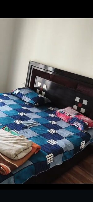 Furnished Amenities in 4 BHK Apartment at ATS Triumph, Sector 104 – for Rent