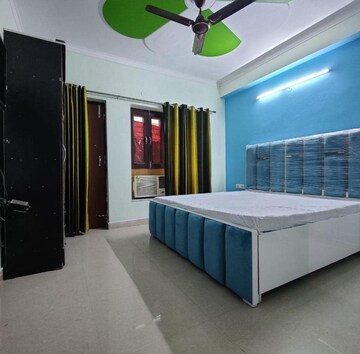Bedroom in 2 BHK Builder Floor at Vipul World Plots, Sector 48 – for Rent