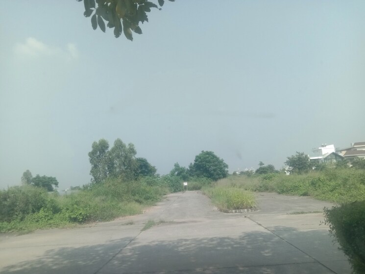 undefined, omaxe-new-chandigarh  300 Sq.Yd. Plot In North Mullanpur Chandigarh 9220435