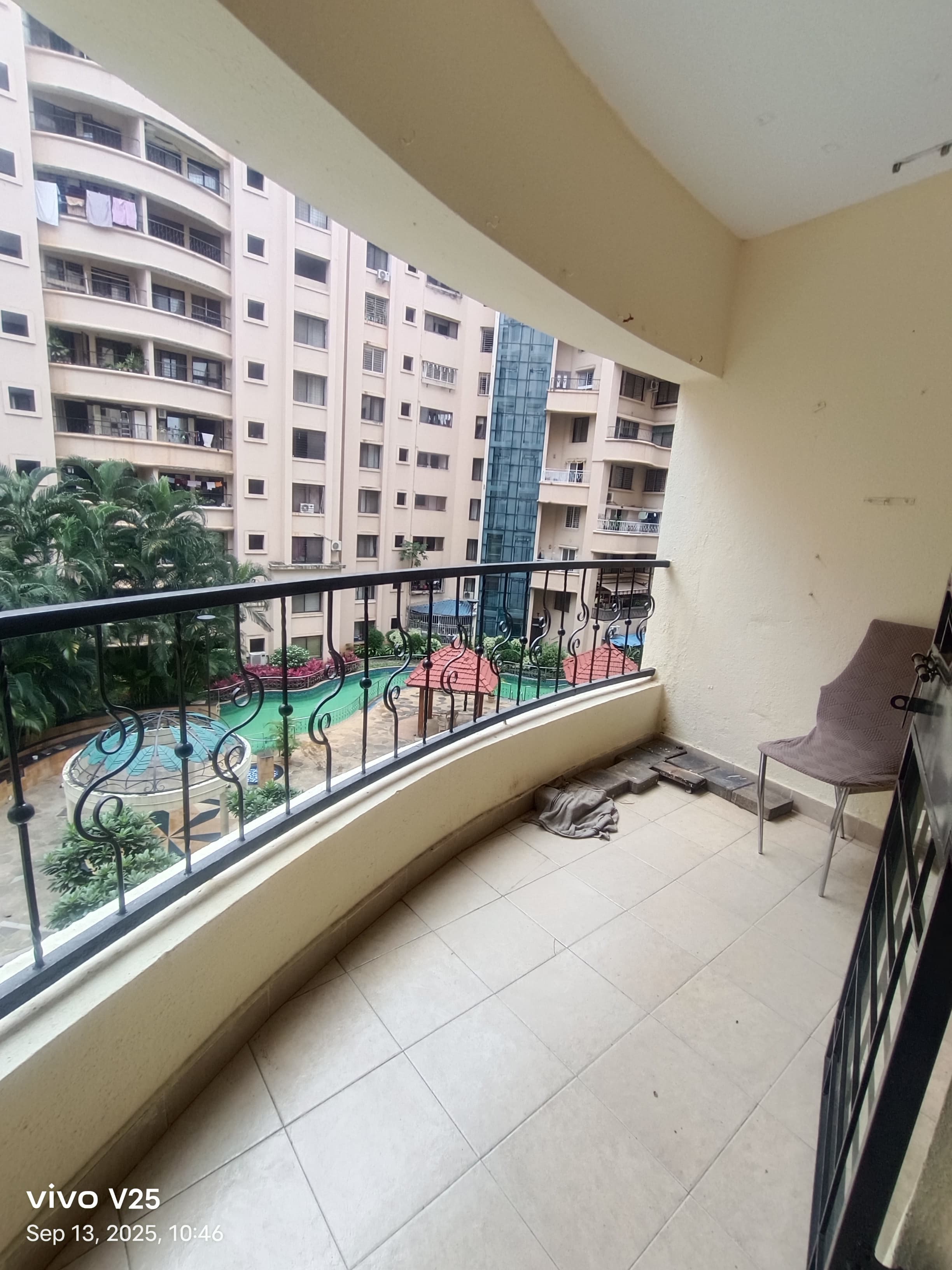 2 BHK Apartment For Rent in Kumar Sophronia