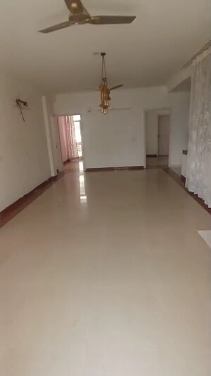 Room in 4 BHK Apartment at Rps Palms, Sector 88 – for Rent