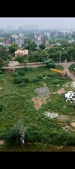 Master Bedroom in 2.5 BHK Apartment at Eros Sampoornam, Sector 2 Greater Noida – for Sale