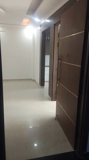 Room in 3 BHK Builder Floor at BPTP Parkland, Sector 75 – for Rent