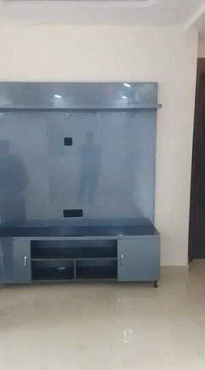 Furnished Amenities in 3 BHK Builder Floor at BPTP Parkland, Sector 75 – for Rent