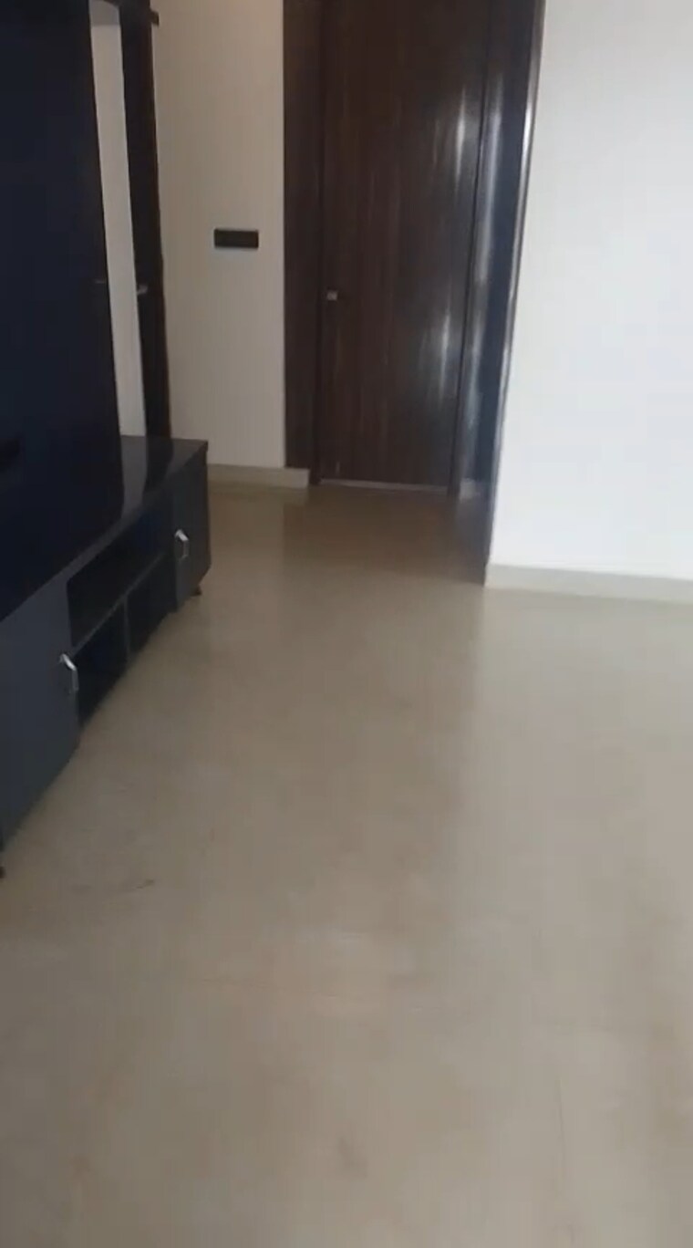 Room, bptp-parkland 3 Bedroom 212 Sq.Yd. Builder Floor In Sector 75 Faridabad 9220605