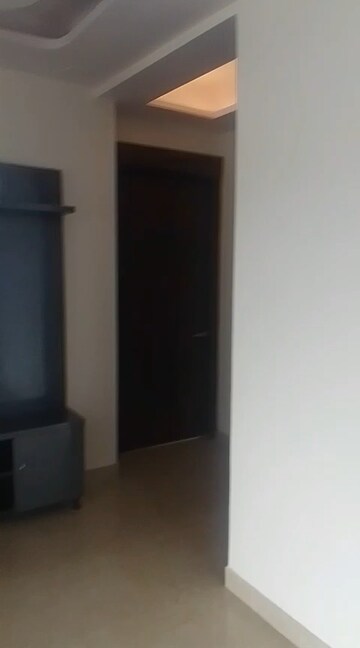 Room in 3 BHK Builder Floor at BPTP Parkland, Sector 75 – for Rent