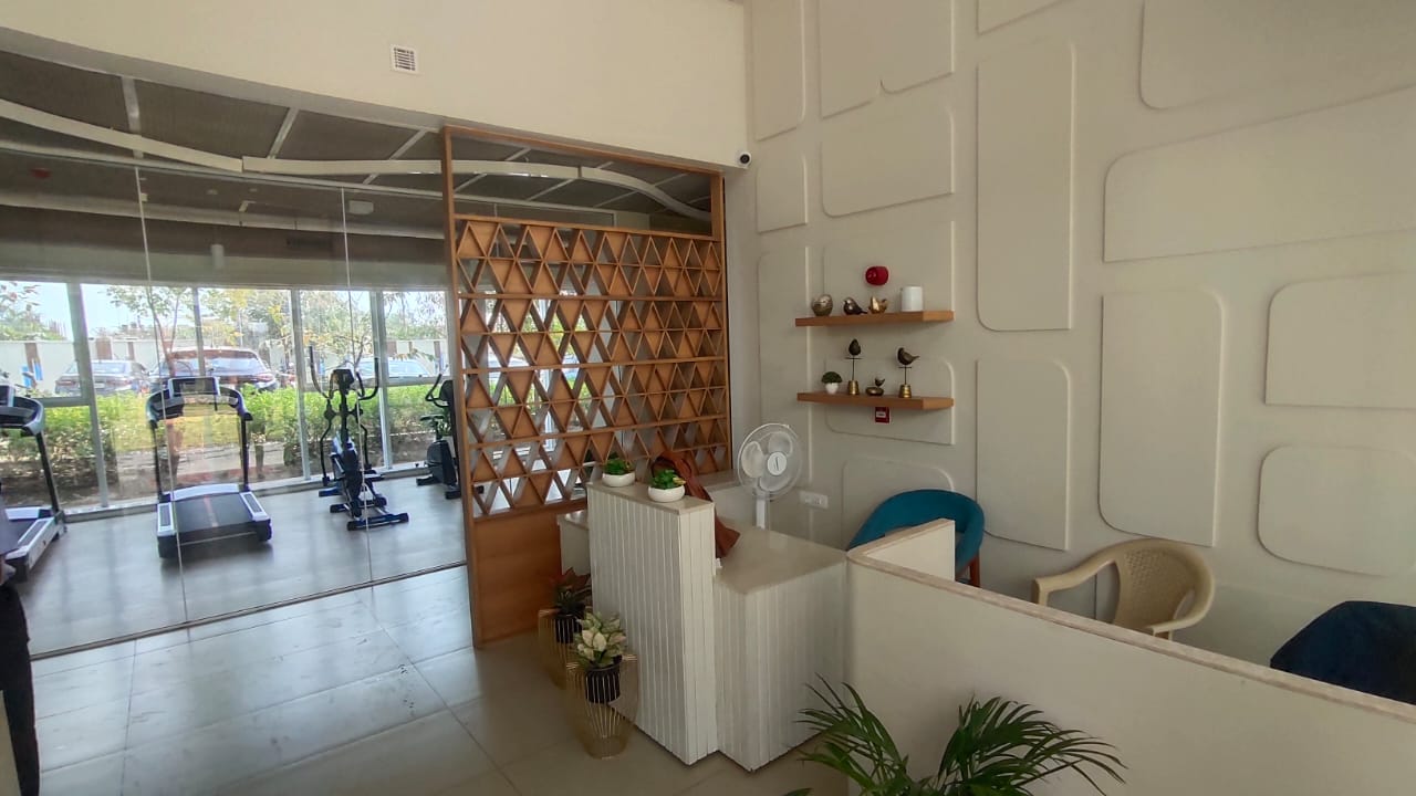 2 BHK + Study Room Apartment For Sale in Godrej Boulevard