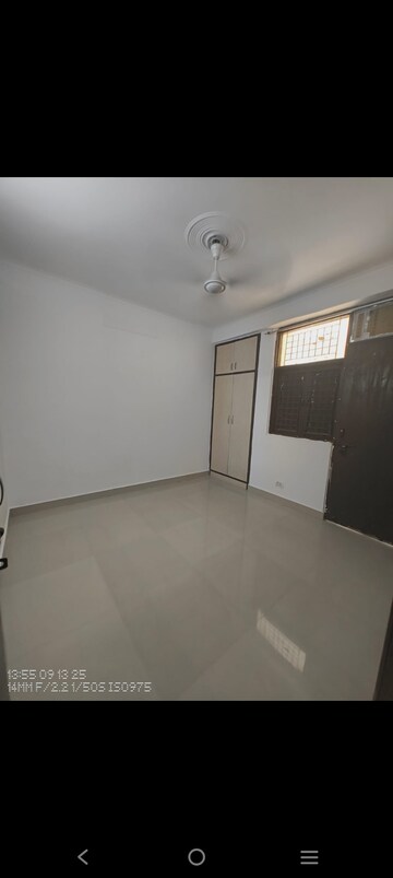 Room in 1 BHK Builder Floor at Saket – for Rent