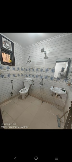 Bathroom in 1 BHK Builder Floor at Saket – for Rent