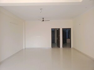 Room in 3 BHK Builder Floor at Sector 100 – for Rent