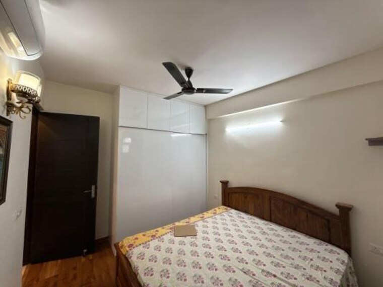 Bedroom, signature-the-serenas 2.5 Bedroom 853 Sq.Ft. Builder Floor In Sohna Sector 36 Gurgaon 9220649