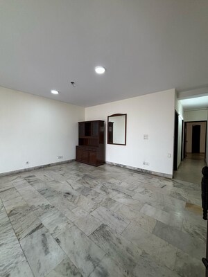 2 BHK Apartment For Rent in Sushant Lok 2, Sector 57