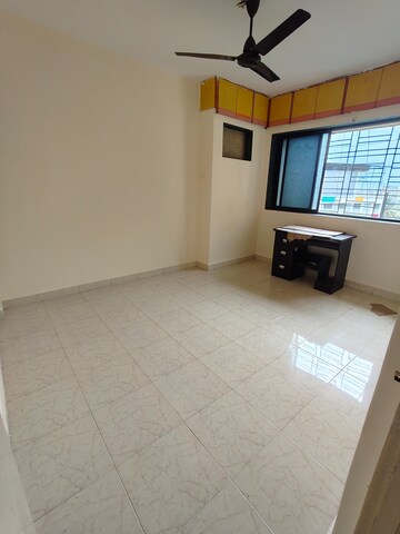 Room in 2 BHK Apartment at Mohan Regency, Kalyan West – for Rent