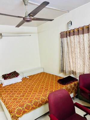 Bedroom in 2 BHK Apartment at Fatehgunj – for Sale