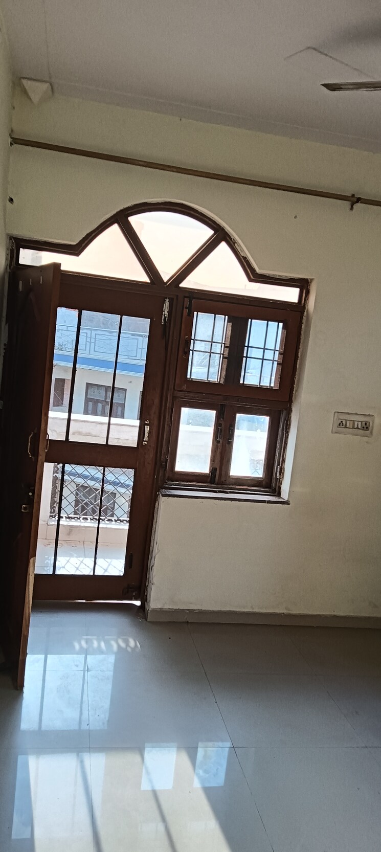 Room, sector 21d 1 Bedroom 700 Sq.Ft. Villa In Sector 21d Faridabad 9220781