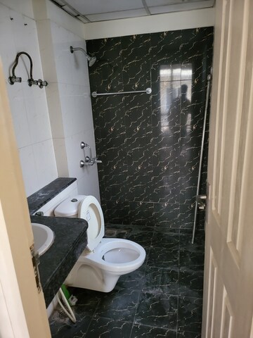 Master Bedroom in 3 BHK Builder Floor at BPTP Parkland Pride, Sector 77 – for Rent