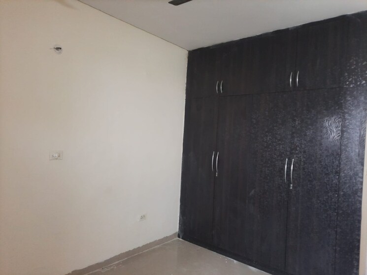 undefined, green-power-society 3 Bedroom 1800 Sq.Ft. Apartment In Sector 75 Faridabad 9221517