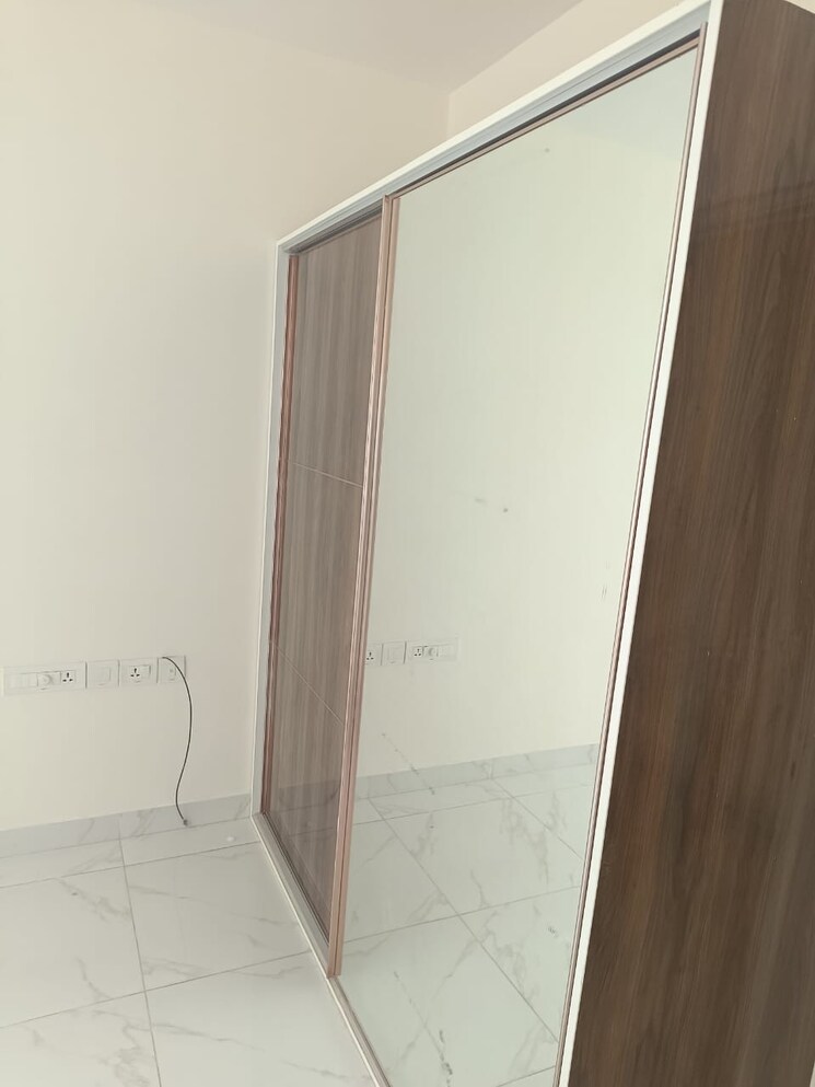 Room, mantri-manyata-lithos 2.5 Bedroom 1740 Sq.Ft. Apartment In Thanisandra Bangalore 9220818