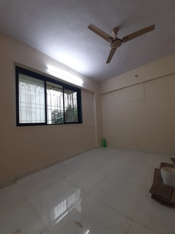 Room in 1 BHK Apartment at Samarth Complex Goregaon , Goregaon West – for Rent