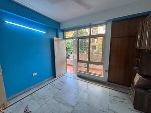 Room in 2 BHK Builder Floor at Vaishali Sector 5 – for Sale