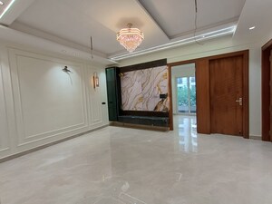 Room in 4 BHK Builder Floor at Vasundhara Sector 3 – for Sale