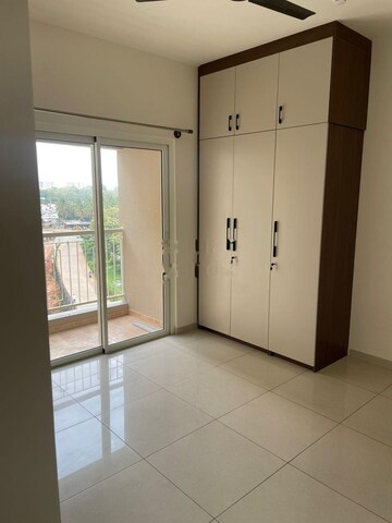 Room in 2 BHK Apartment at Sobha Dream Gardens, Thanisandra Main Road – for Rent